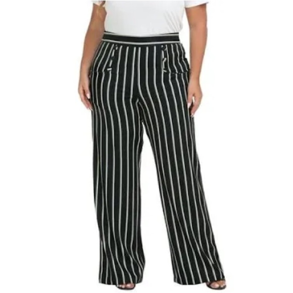 (3/$25) Robert Louis Black and White Striped Sailor Wide Leg Trousers Size M